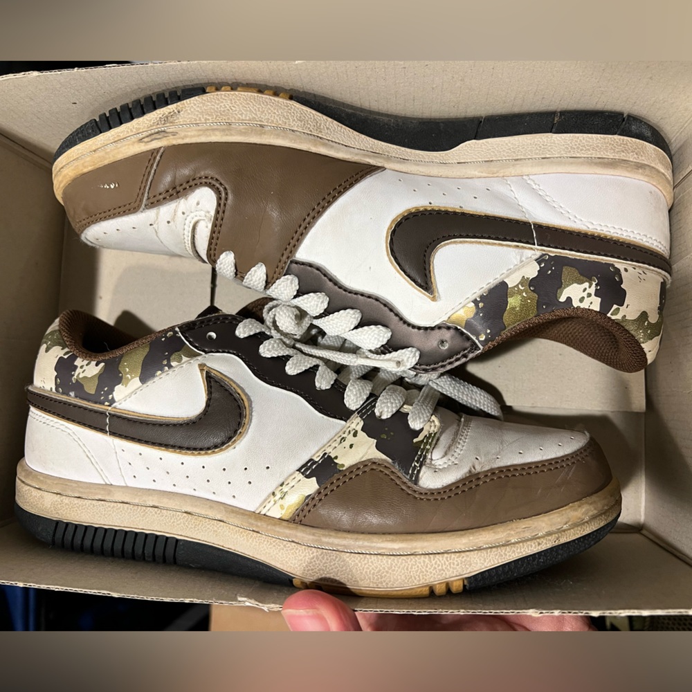 Women’s Nike shoes